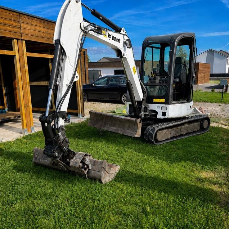 Mini-pelle Bobcat AK Terrassement